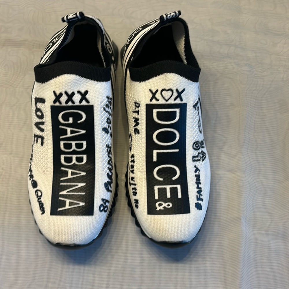 Men- Dolce & Gabbana Sneakers. Black and white.